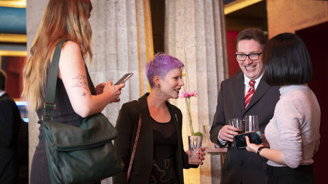 Tobias Sauer (Preisträger Hochschulabschlussfilm) im Gespräch Tobias Sauer (Preisträger Hochschulabschlussfilm) im Gespräch
