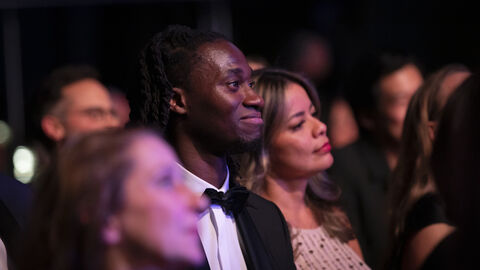 Schauspieler Eugene Boateng und Heidy Sanchez Schauspieler Eugene Boateng und Heidy Sanchez