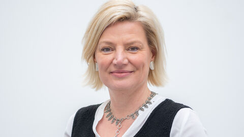 Porträt von Ulrike Kiesche