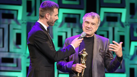Preisträger Thomas Frickel (r)  im Gespräch mit Moderator Jochen Schropp Preisträger Thomas Frickel im Gespräch mit Moderator Jochen Schropp