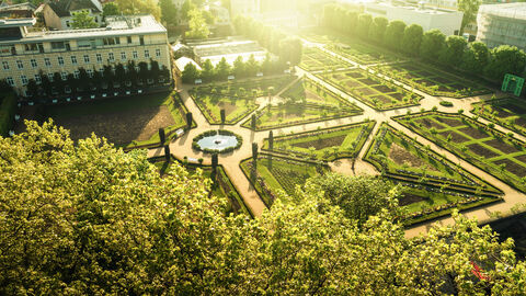 Blick von oben auf den Prinz-Georg-Garten