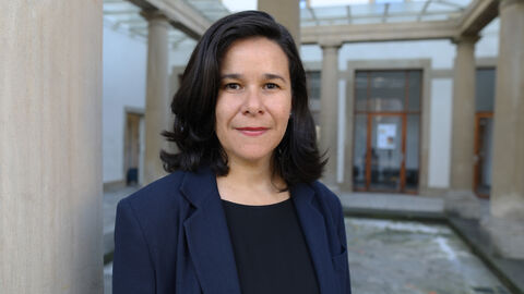 Porträt von Yasmil Raymond, Rektorin der Städelschule