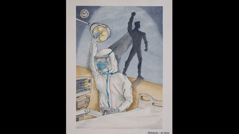 Ziheng Su (16 Jahre), Frankfurt am Main, Kategorie Kleiner Anerkennungspreis Einzelteilnahme 13 bis 16 Jahre: Eine Person in Ganzkörperschutzkleidung steht an einem Krankenbett, ihr Schatten hat die Silhouette eines Superhelden mit Cape 