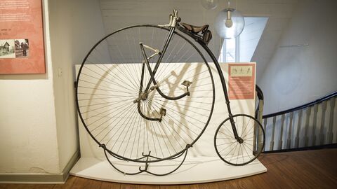 Ein historisches Hochrad im Museum Fridericianum Laubach