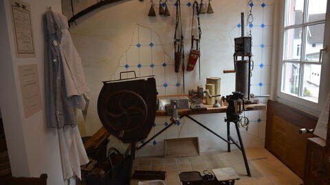 Blick ins Seulberger Heimatmuseum Blick ins Seulberger Heimatmuseum: Eine historische Küche mit antiken Gerätschaften