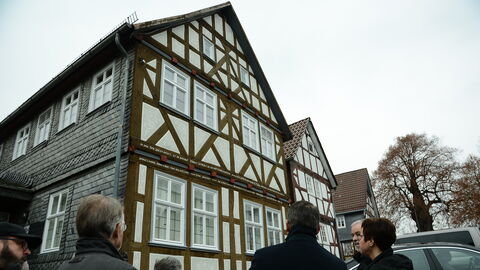 Blick auf das Alte Rathaus in Lohra von außen