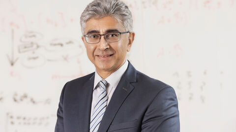 Porträt von Prof. Dr. Ahmad-Reza Sadegh