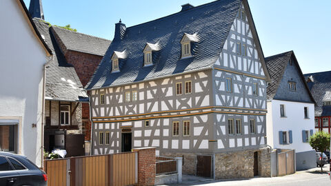 Das Schultheißen-Haus in Niederbrechen. Das Schultheißen-Haus in Niederbrechen von außen, ein Fachwerkhaus.