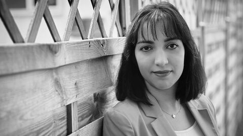 Kimia Eyzad Panah Kimia Eyzad Panah