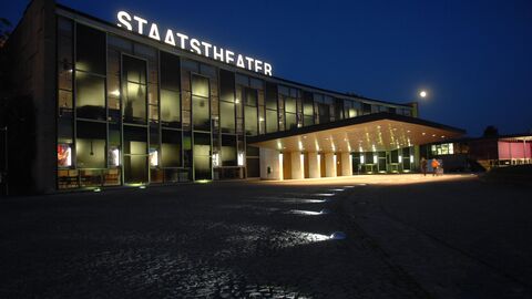 Das Staatstheater Kassel bei Nacht Das Staatstheater Kassel bei Nacht