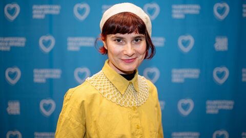 Eliza Petkovas Werk "Der Arbeiter" wird gefördert. Porträt von Eliza Petkova