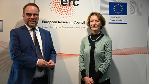 Mininister Gremmels und Prof. Maria Leptin