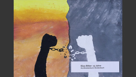 Zwei gefesellte Hände brechen ihre Ketten.