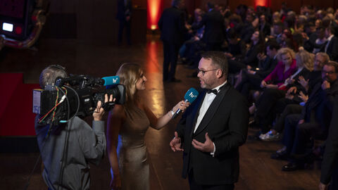 Impressionen von der Preisverleihung des Hessischen Film- und Kinopreises 2024 in der Alten Oper.