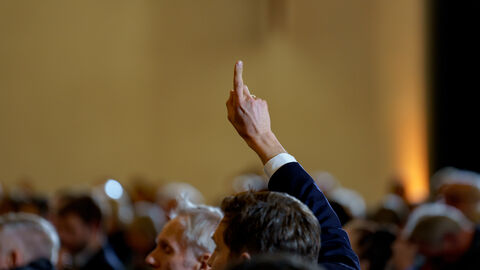 Impressionen der Konferenz Demokratischer Zusammenhalt in der Frankfurter Paulskirche. Blick ins Publikum