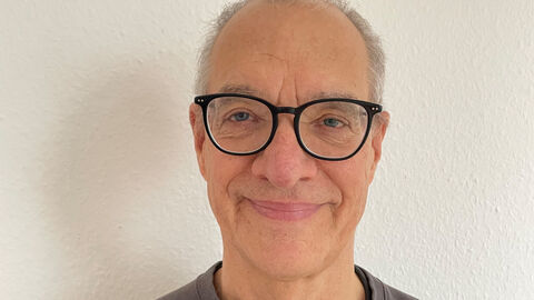 Prof. Dr. Werner Konitzer ist Mitglied des Programmbeirats "Stärkung der Demokratieforschung Hessen" Porträt von Prof. Dr. Werner Konitzer