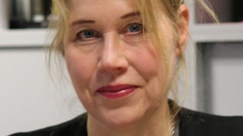 Prof. Dr. Beate Küpper ist Mitglied des Programmbeirats "Stärkung der Demokratieforschung Hessen" Porträt von Prof. Dr. Beate Küpper