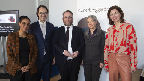 Impressionen von den Römerberggesprächen Minister Gremmels mit Teilnehmerinnen und Teilnehmern der Römerberggespräche