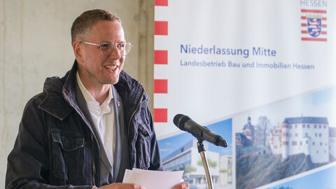 Staatssekretär Degen am Rednerpult