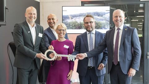 An der TU Darmstadt wurde der Forschungsneubau „Center for Reliability Analytics” feierlich eröffnet 