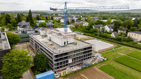 Impressionen aus der Hochschule Geisenheim: Einweihung des Getränketechnologischen Zentrums und Richtfest fürs Forschungszentrum für nachhaltigen und klimaangepassten Weinbau Blick auf den Neubau von oben
