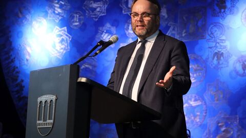 Minister Gremmels am Rednerpult