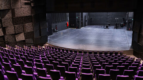 Ein Blick ins frisch sanierte Kleine Haus des Staatstheaters Darmstadt.