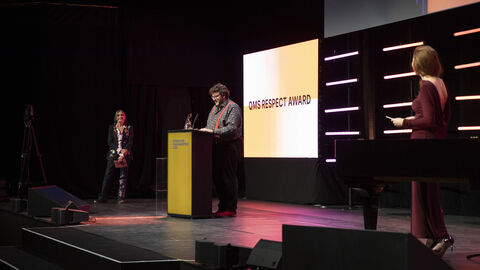 Preisträger am Rednerpult