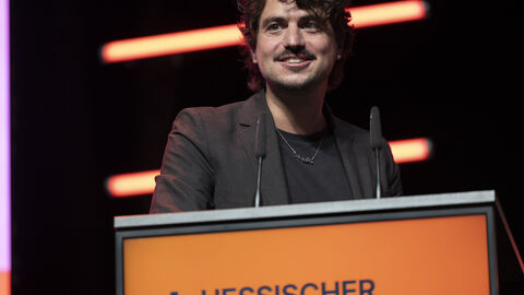 Preisträger am Rednerpult